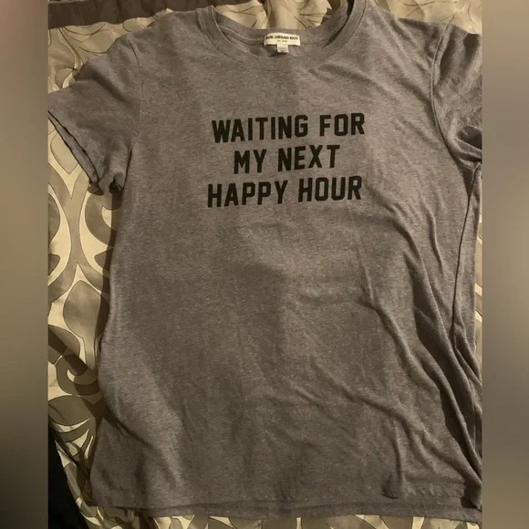 Funny Graphic Tee for wine drinkers or beer drinkers! XL gray cap sleeve shirt - Picture 1 of 5